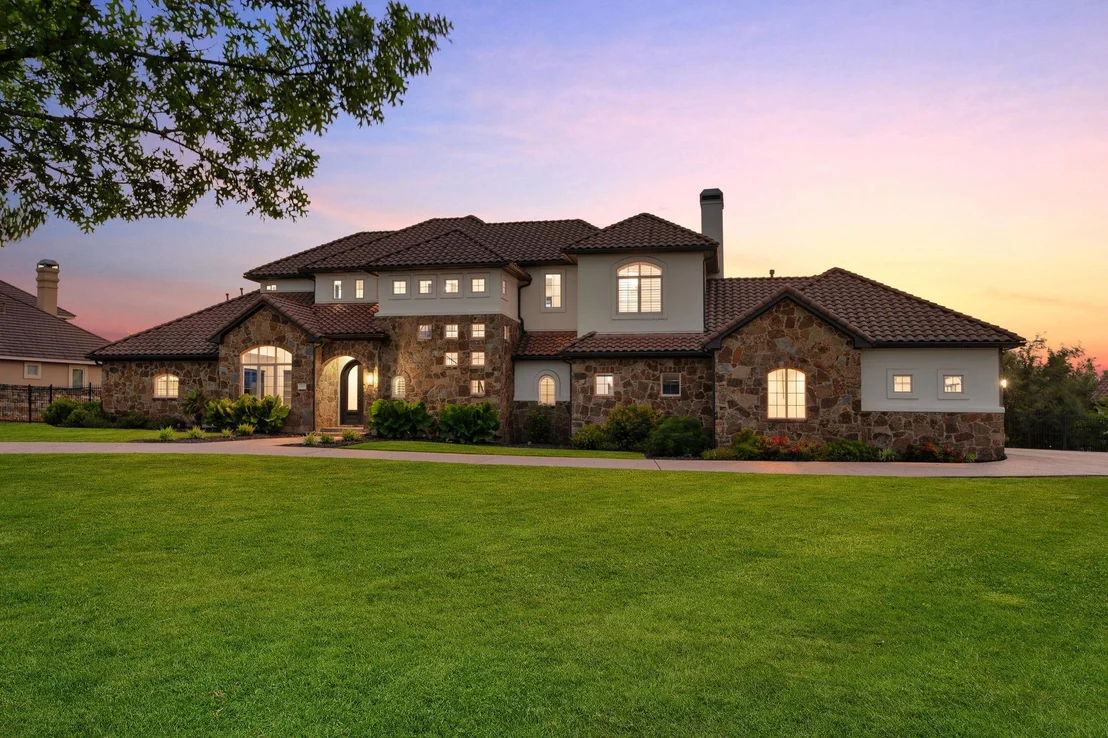 Photo of 8400 Denali PKWY