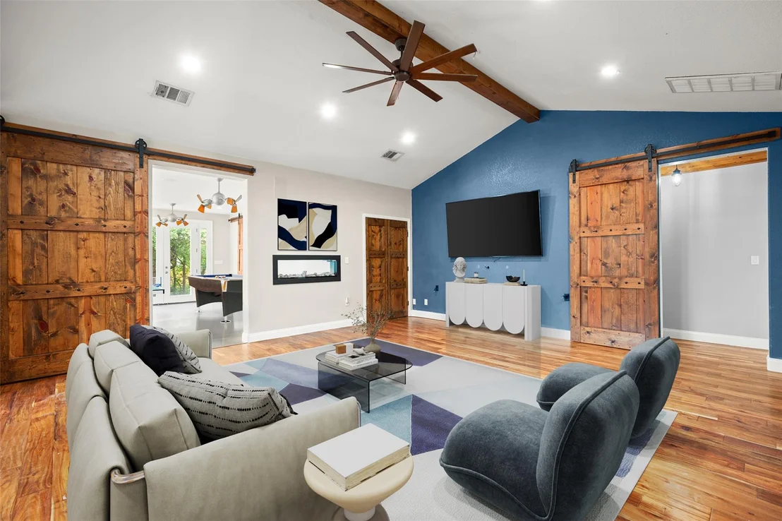 Photo of 10204 Oak Grove CIR