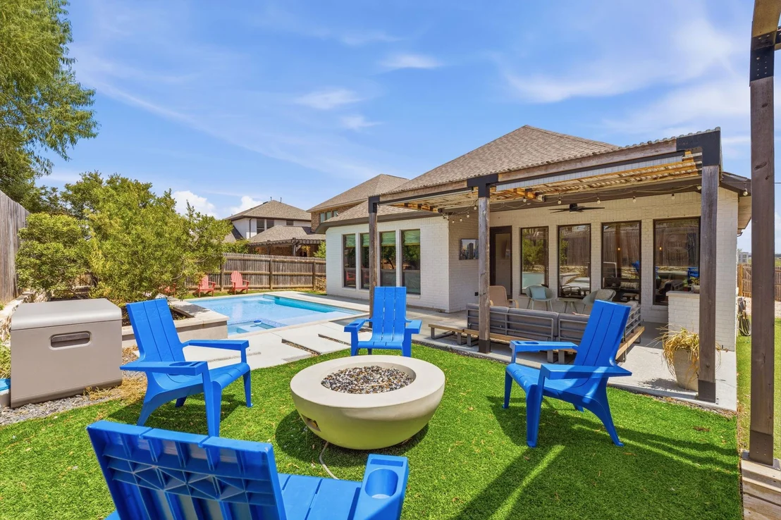 Photo of 301 Carpenter Hill DR