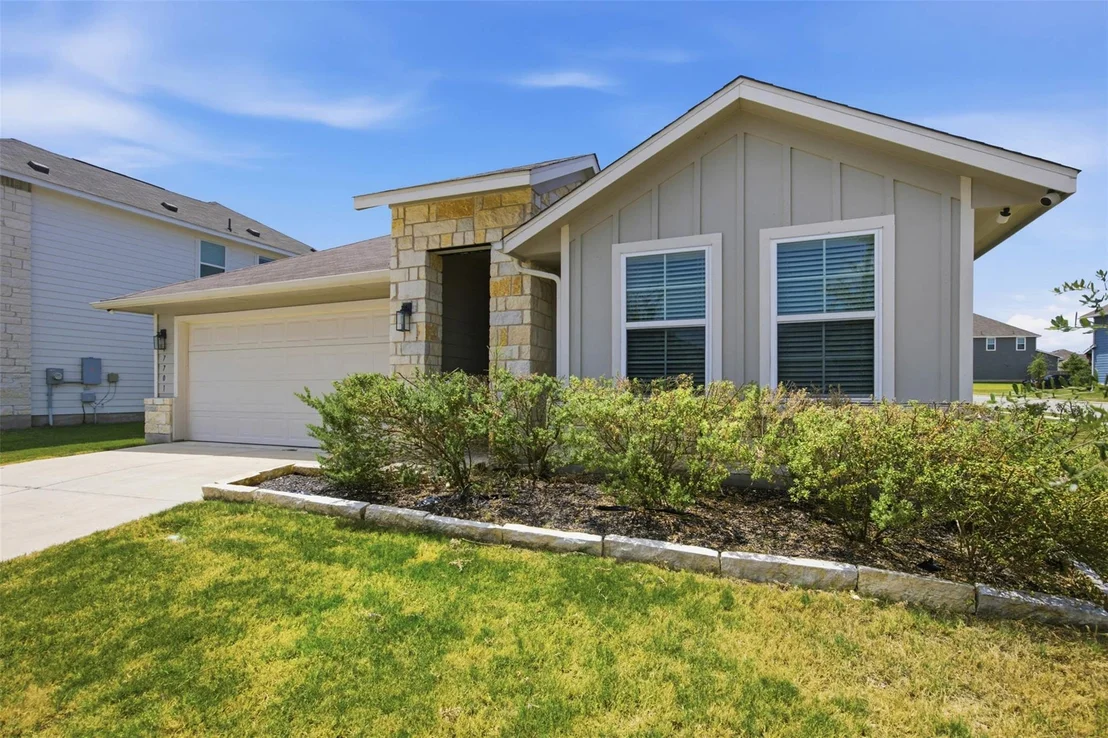 Photo of 17701 Zinfandel DR