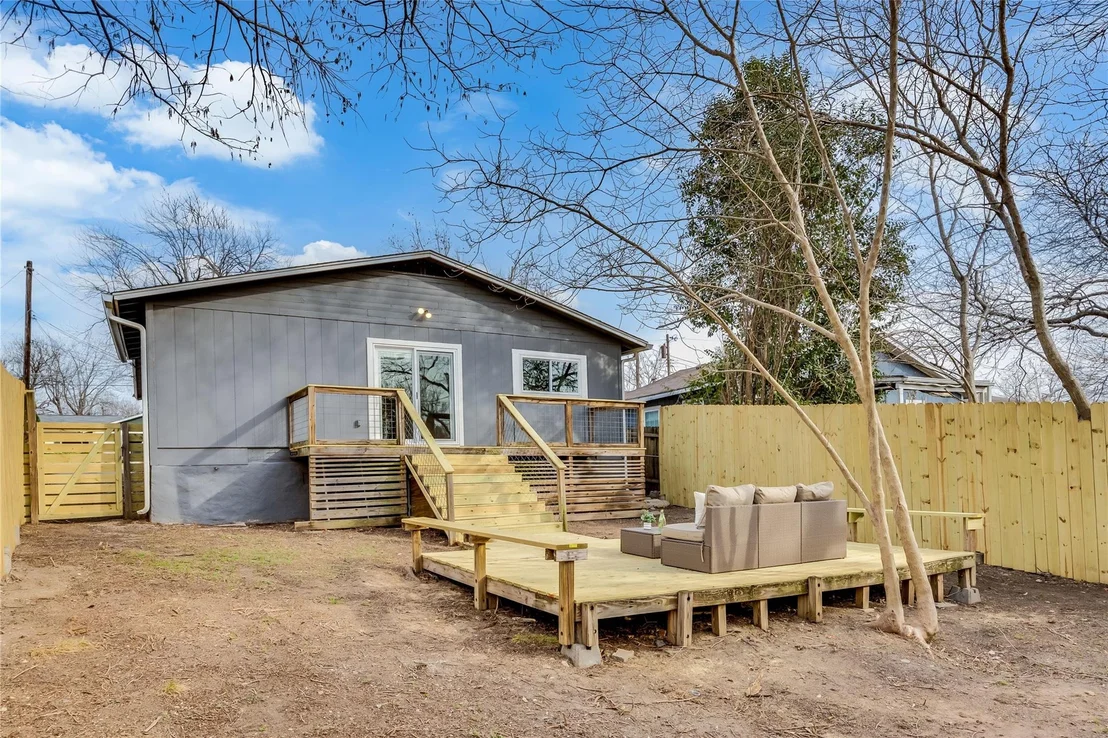 Photo of 1724 Hillcrest LN