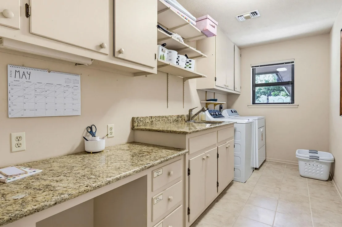 Photo of 20 Sheppard LN