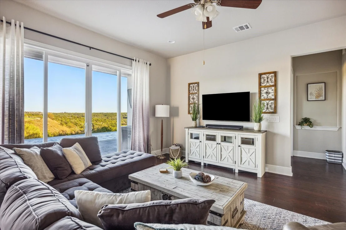Photo of 3214 Scenic Valley DR