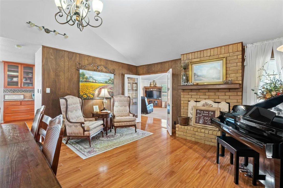 Photo of 1305 Brushy Bend DR