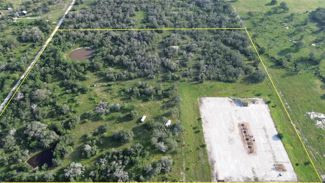 Photo of 502 Robertson RD