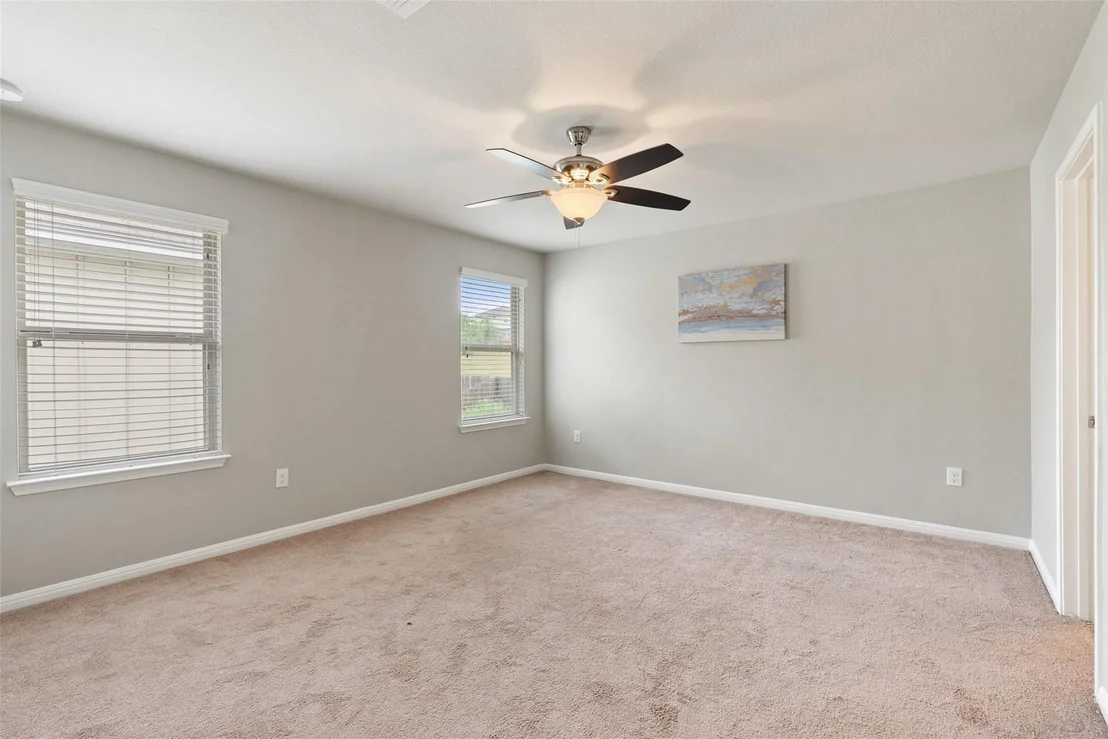 Photo of 366 Eagle Brook LN