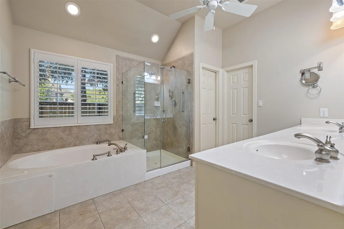 Photo of 1111 Hillridge DR