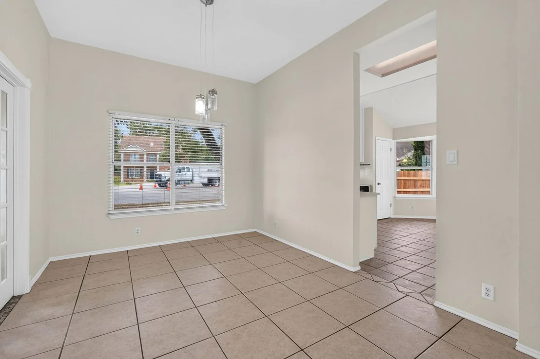 Photo of 6901 Bancroft Woods DR