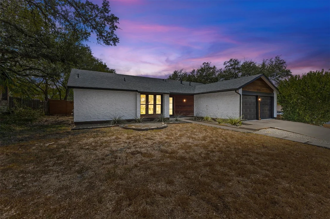 Photo of 3301 Western DR