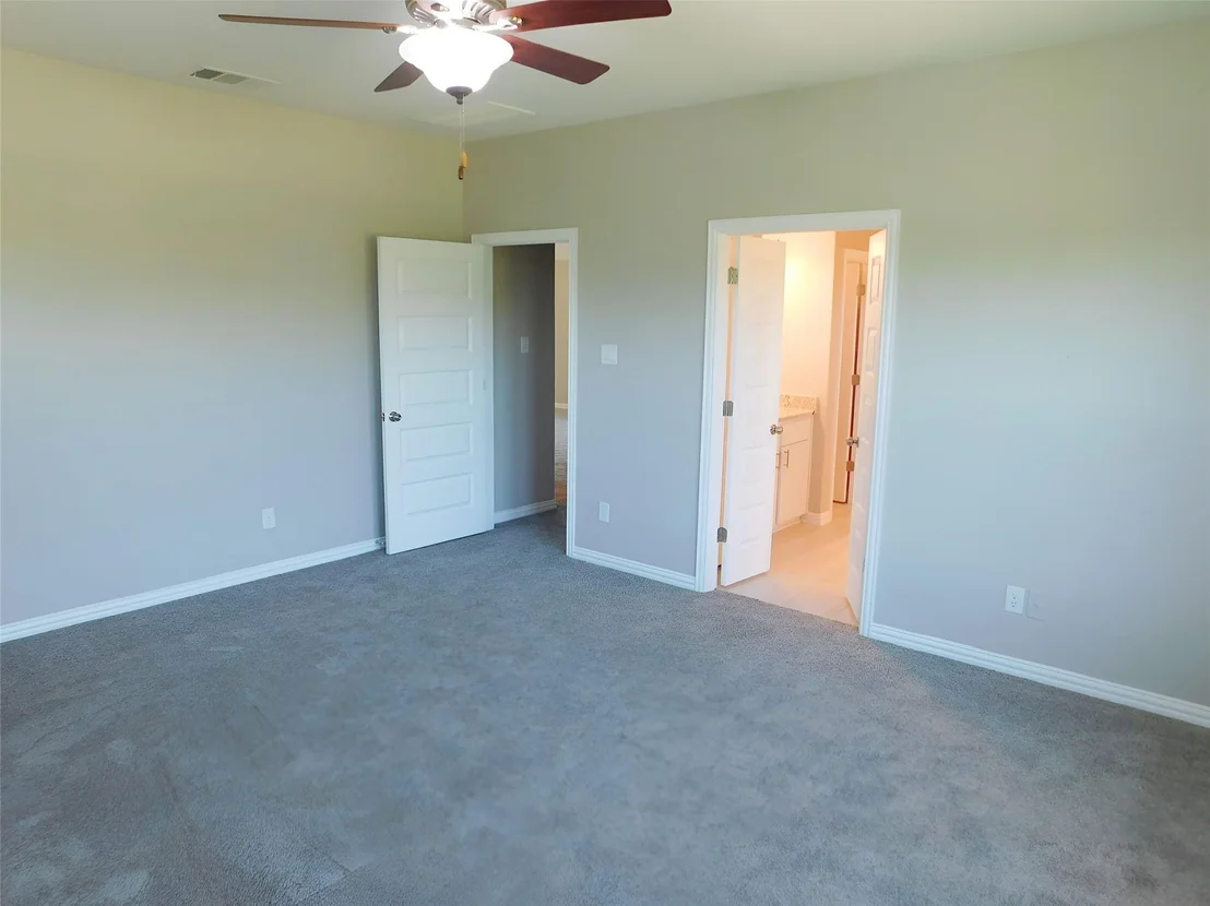Photo of 2121 WOODED RUN TRL