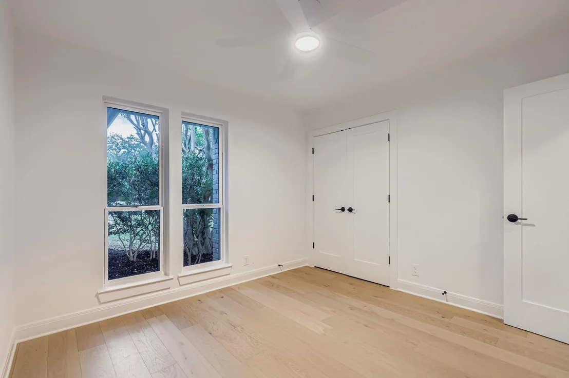 Photo of 11703 Oak Knoll DR