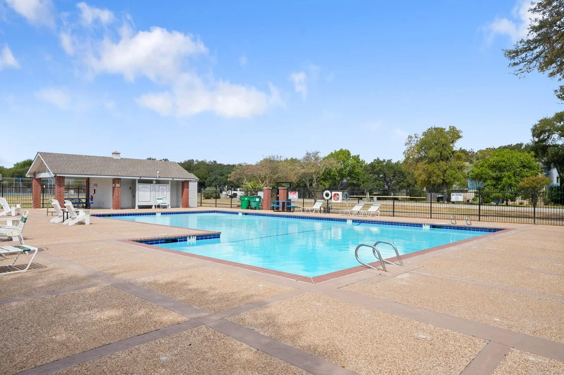 Photo of 215 Dewberry CV