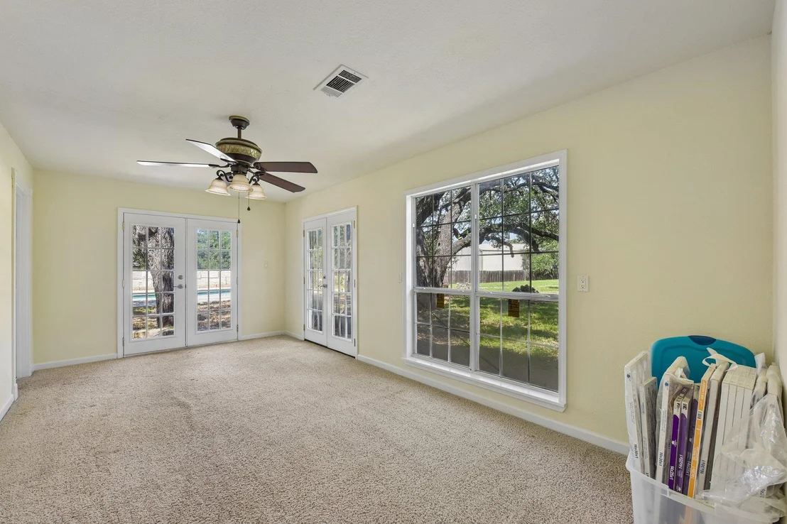 Photo of 1915 Oak Forest DR