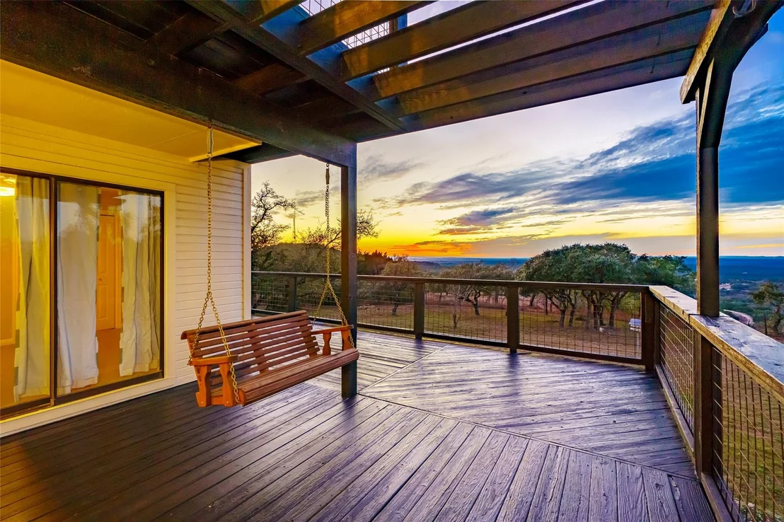 Photo of 20811 Hamilton Pool RD