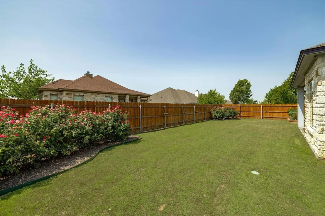 Photo of 212 Derek LN