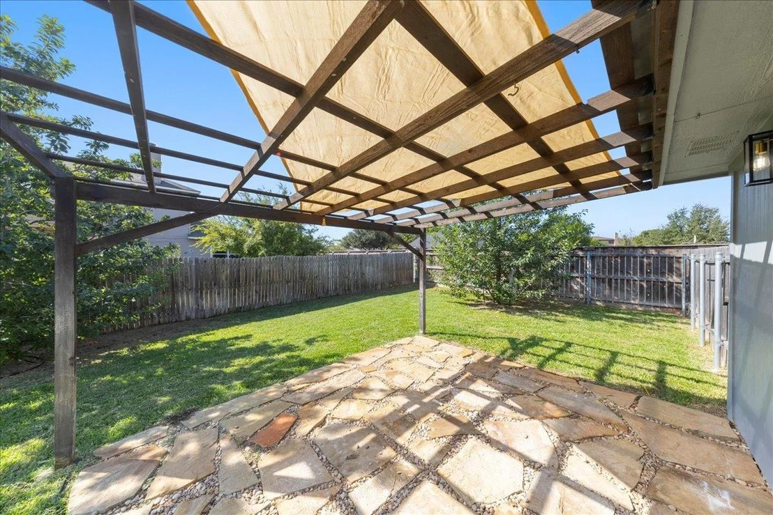 Photo of 202 Ashbury DR