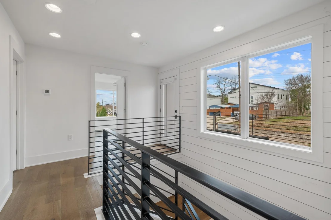 Photo of 5000 Baker ST