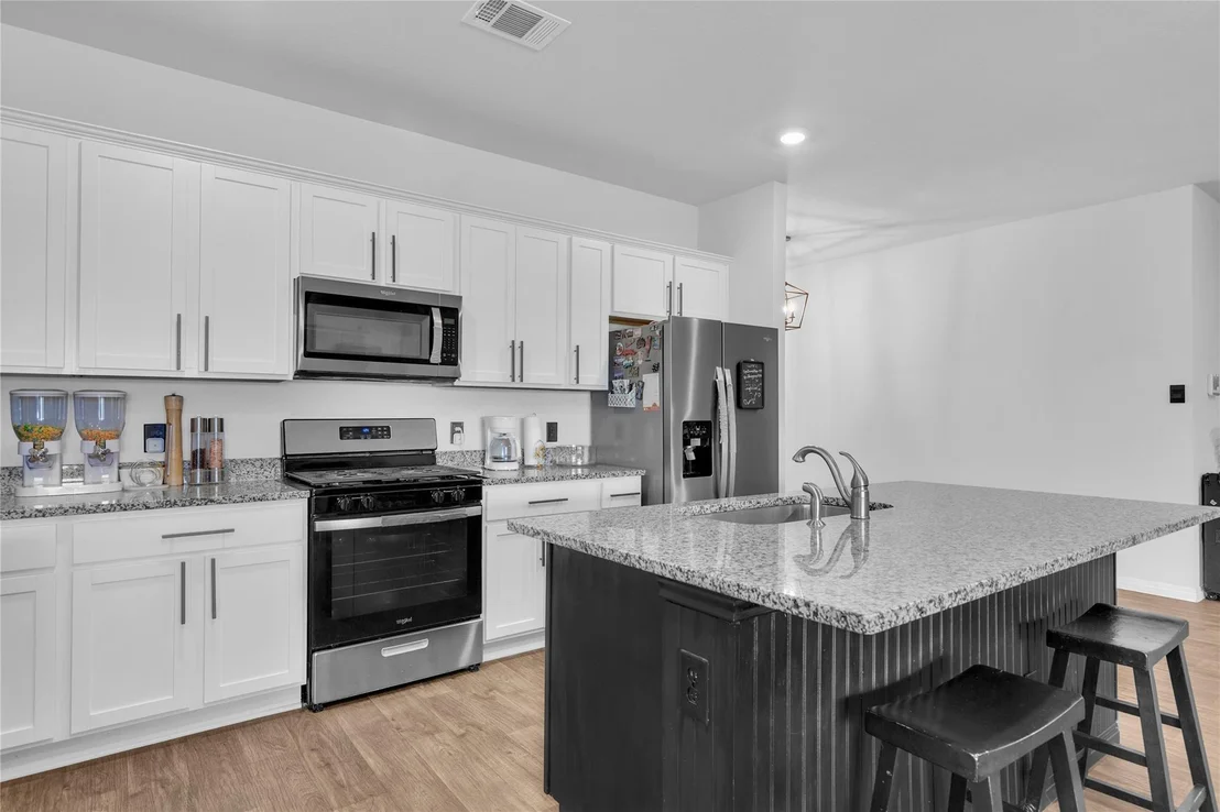 Photo of 397 Evergreen Sumac LOOP
