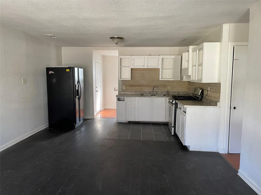 Photo of 1601 N Redondo DR