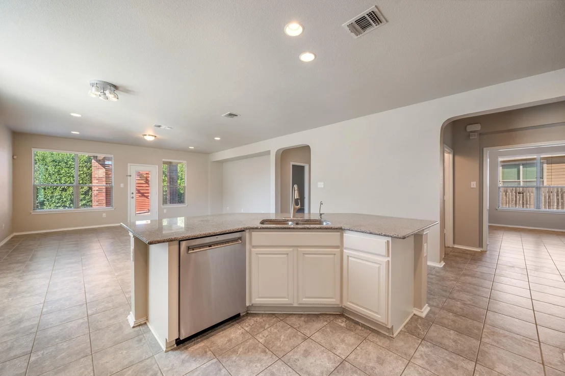 Photo of 14712 Lake Victor DR