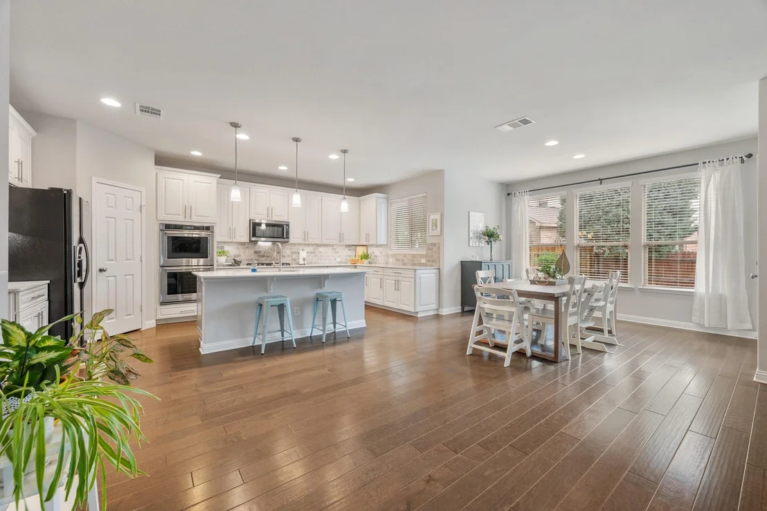 Photo of 2417 Maxwell DR