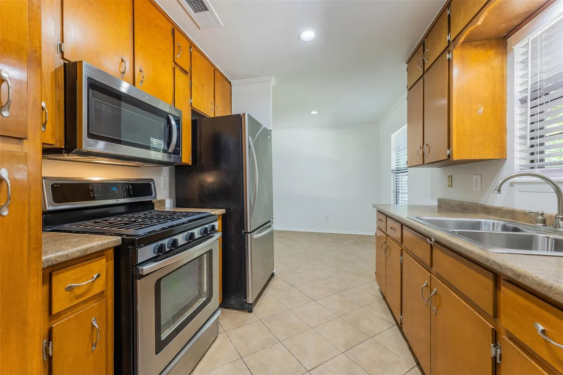 Photo of 1204 Barbara DR