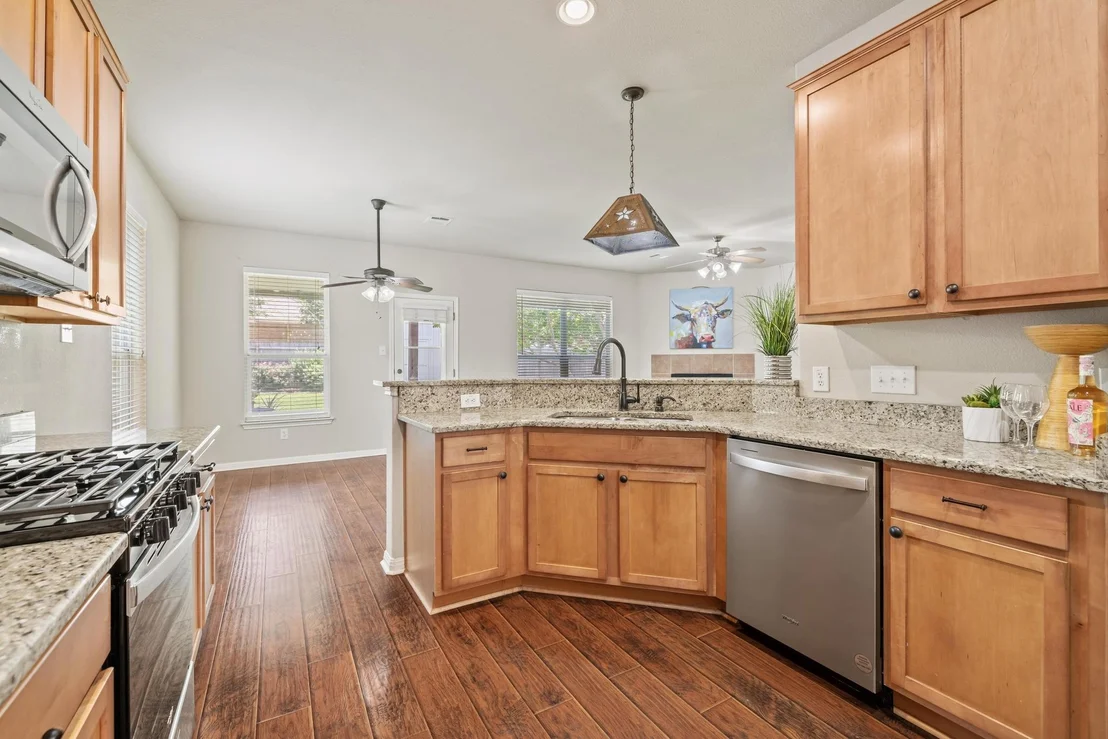 Photo of 1115 Henderson DR