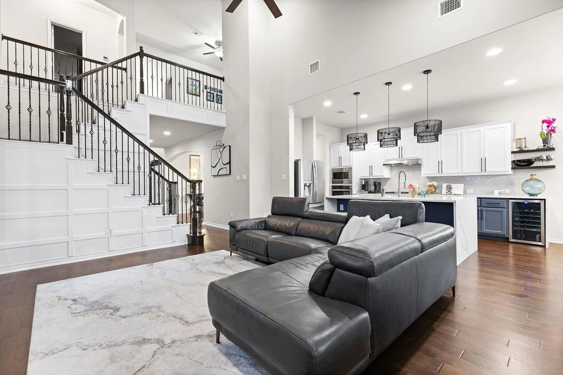 Photo of 3335 Hidalgo LOOP