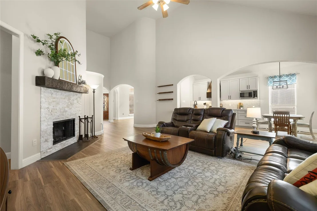 Photo of 1104 Bethpage DR