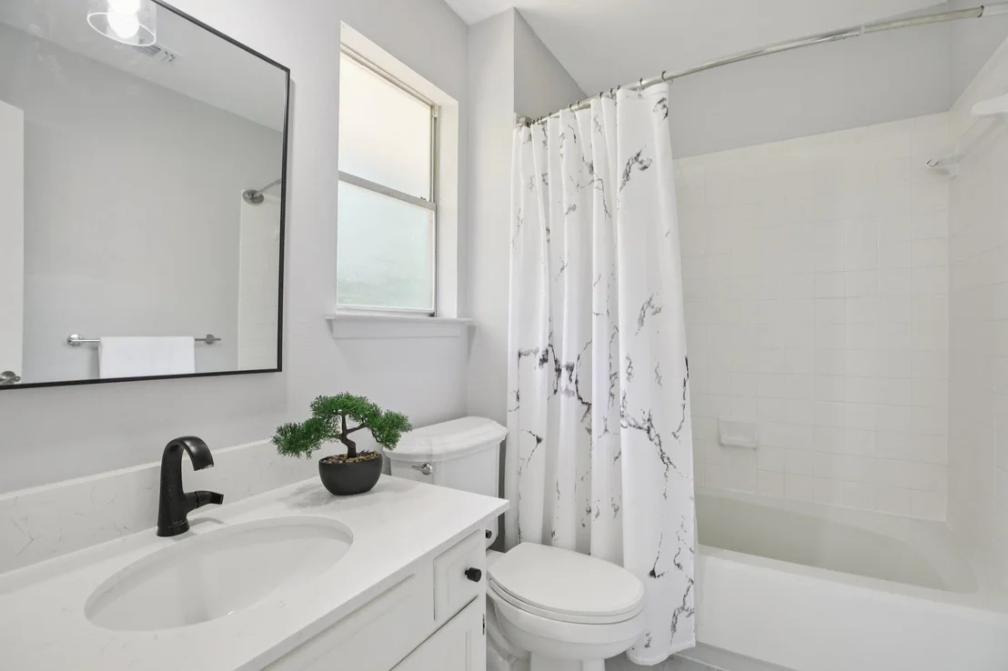Photo of 4107 Adelphi LN