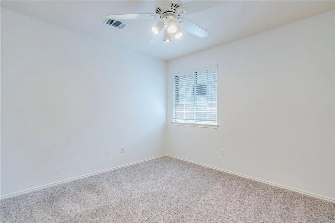 Photo of 2912 Lynnbrook DR