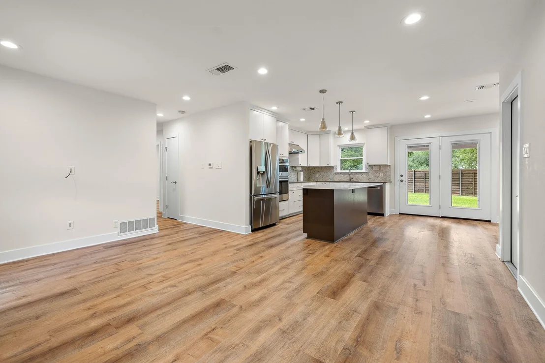 Photo of 1803 Forestglade DR