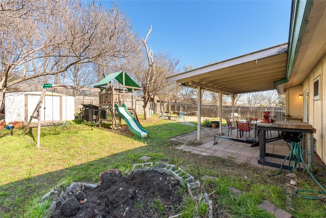 Photo of 10002 Dorset DR
