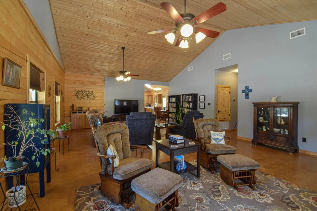 Photo of 358 W County Road 3069
