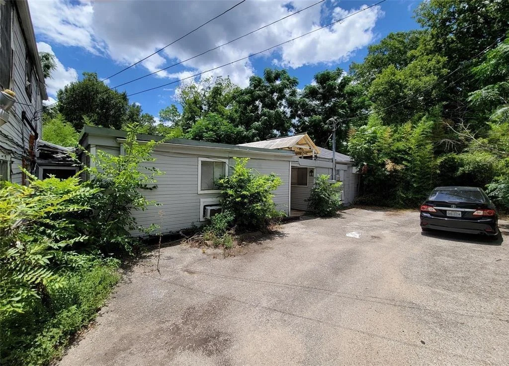 Photo of 3204 Tom Green ST