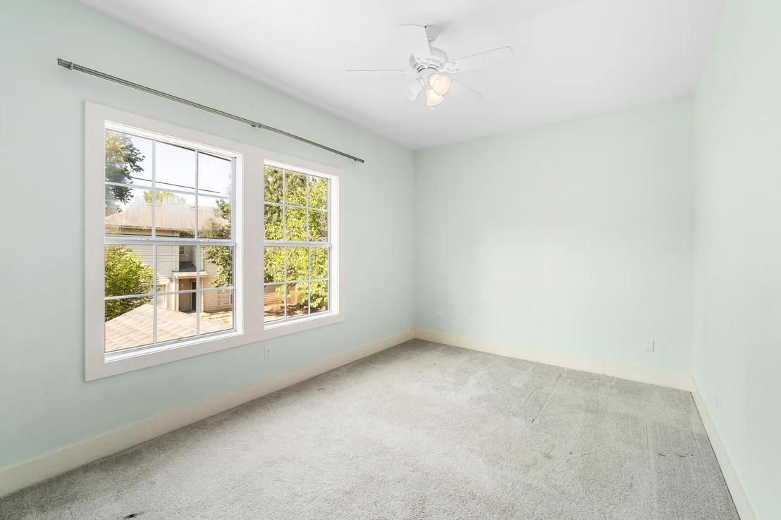 Photo of 3612 Oakmont BLVD