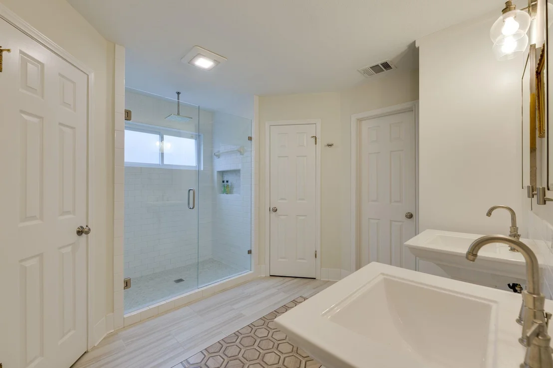 Photo of 2403 Braemar CV