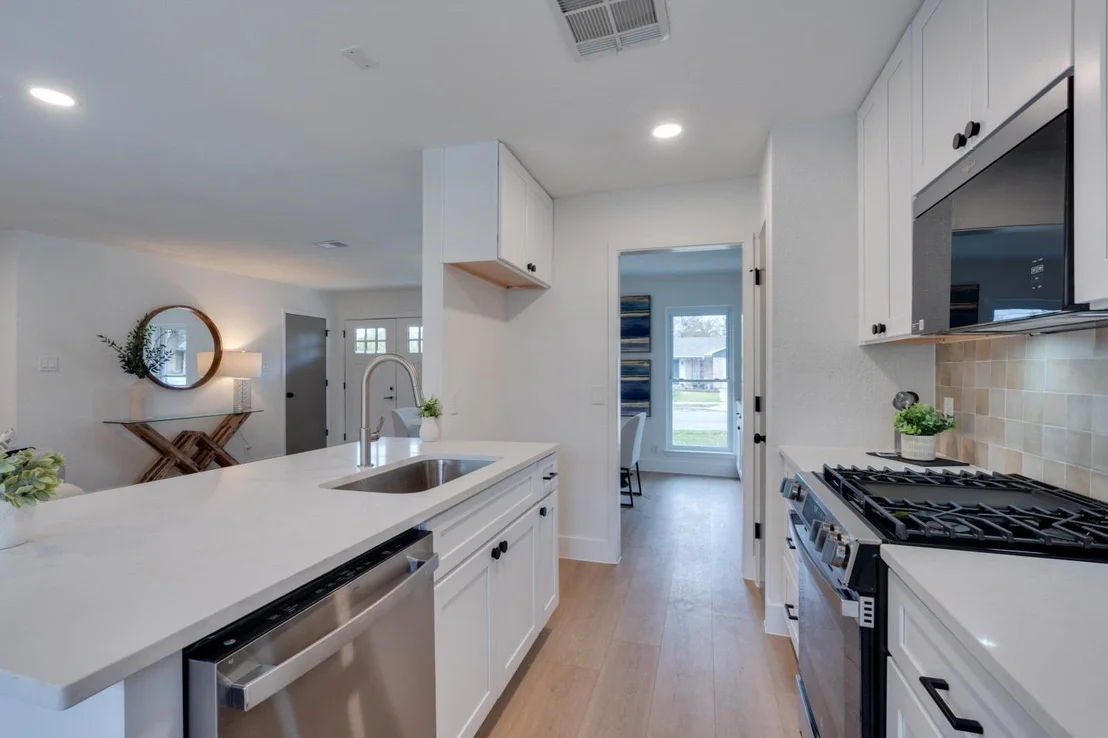 Photo of 1002 Alden DR