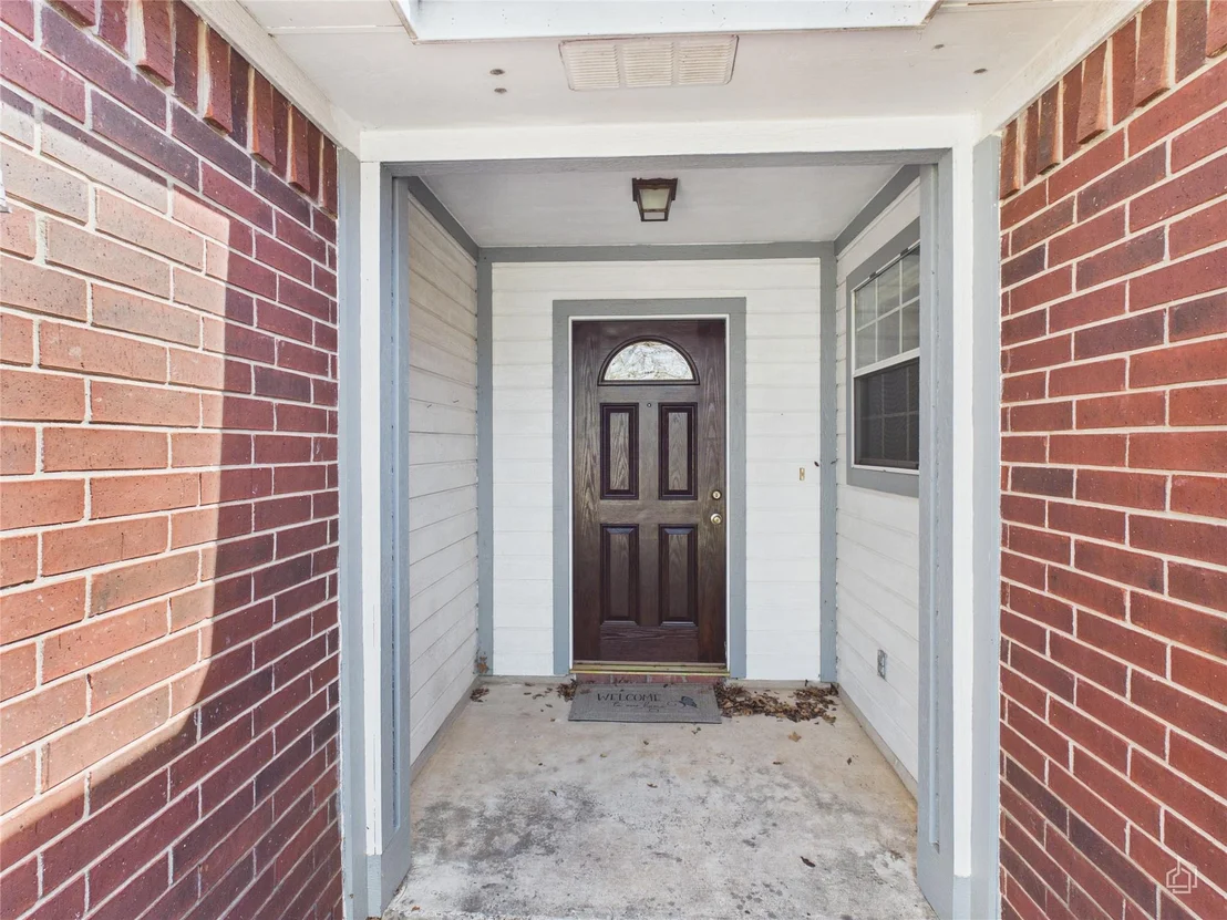 Photo of 600 Clearcreek DR