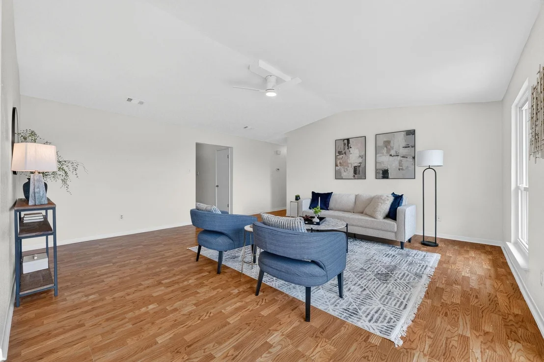 Photo of 8110 Pinto PATH