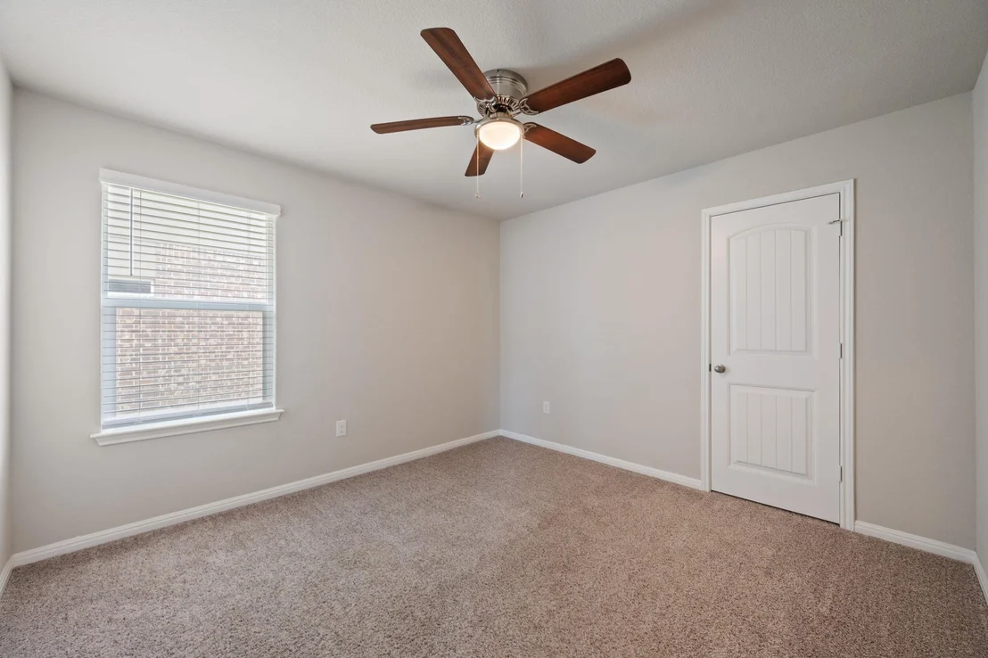 Photo of 433 Dubina Ave