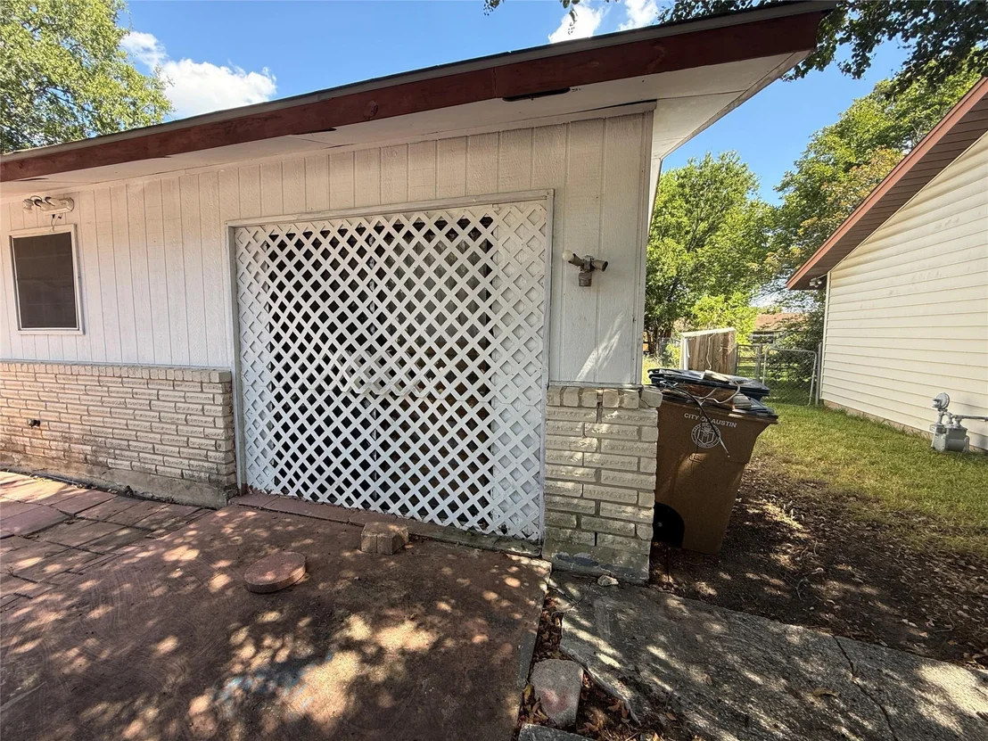 Photo of 7007 Colony Park DR