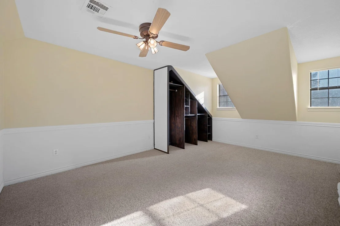 Photo of 106 Park DR