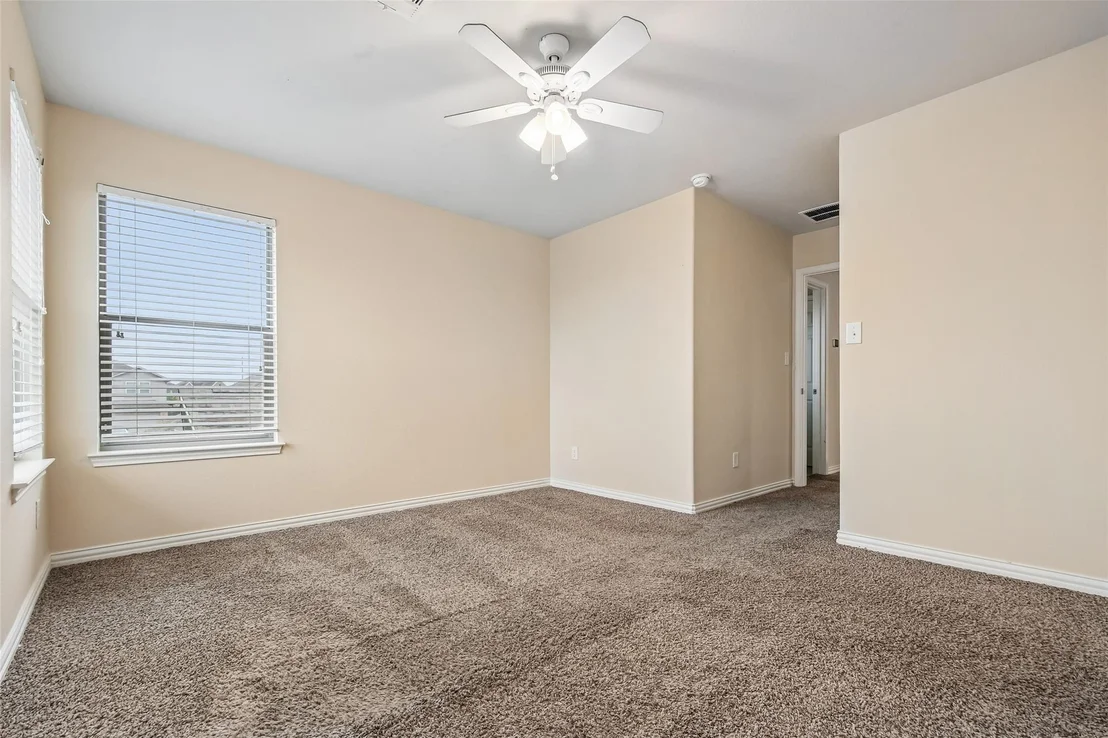 Photo of 8333 Angelo LOOP