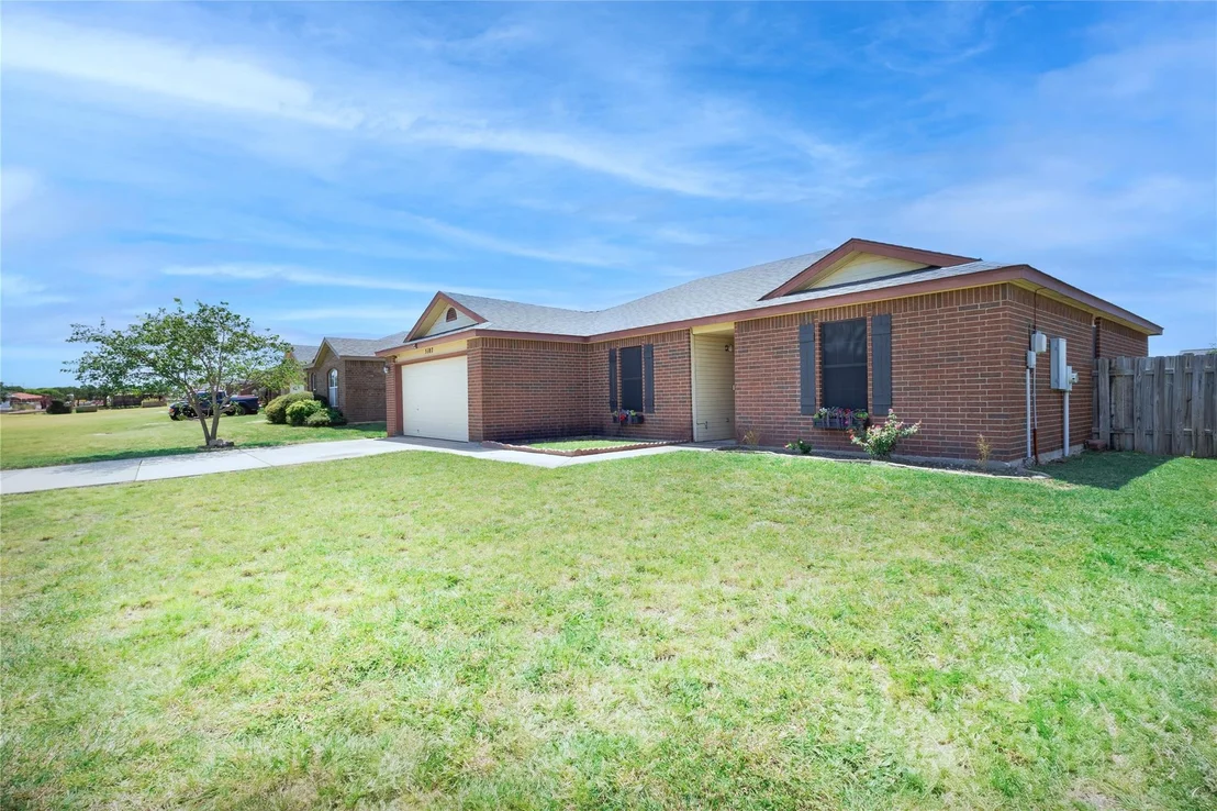 Photo of 5107 Bridle DR