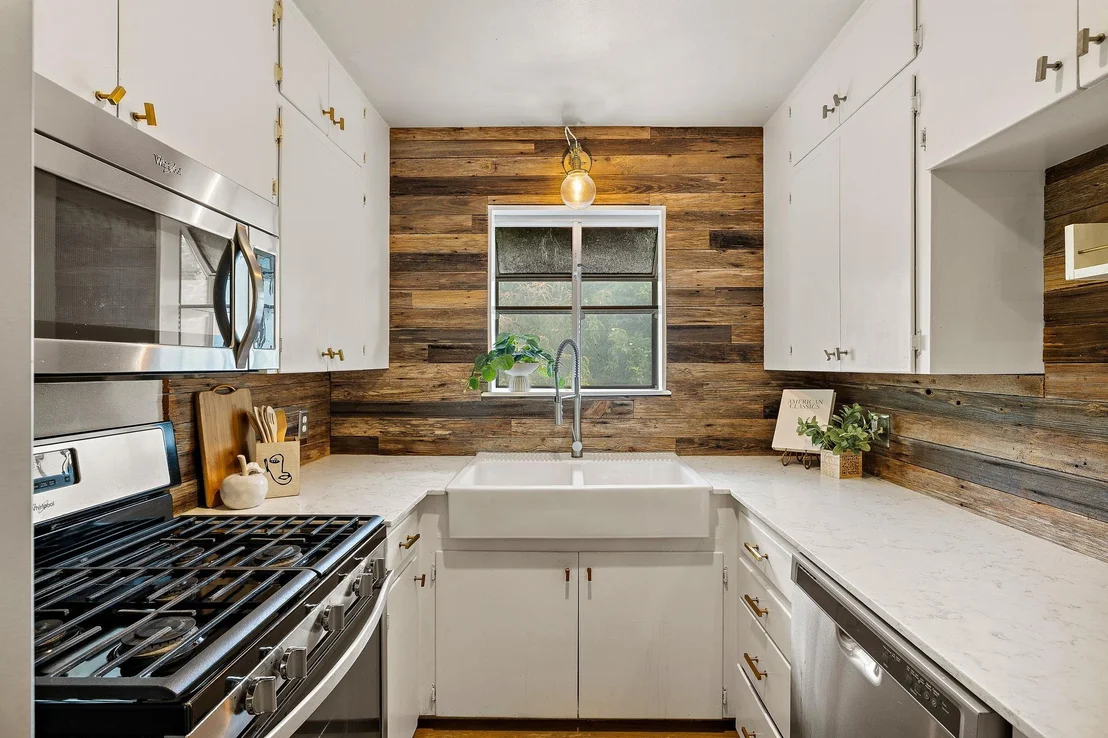 Photo of 8508 Contour DR