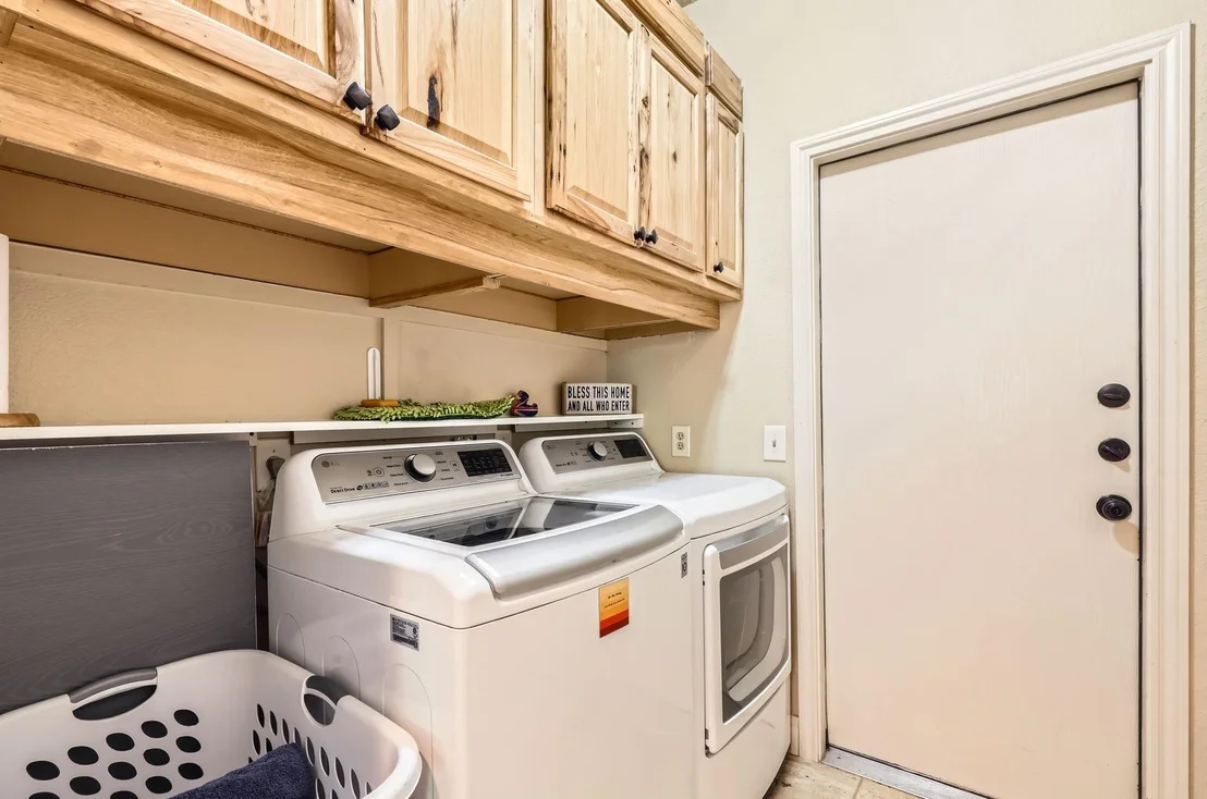 Photo of 4200 Canyon Glen CIR