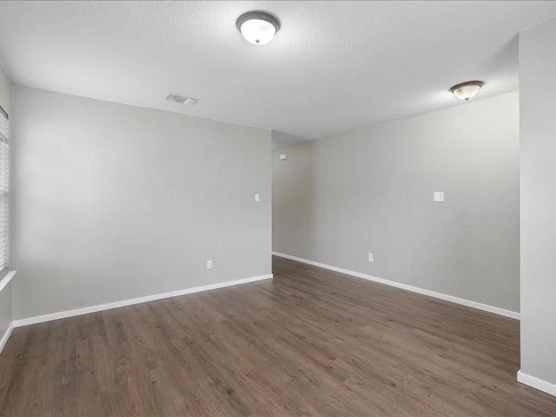 Photo of 204 Herrera TRL