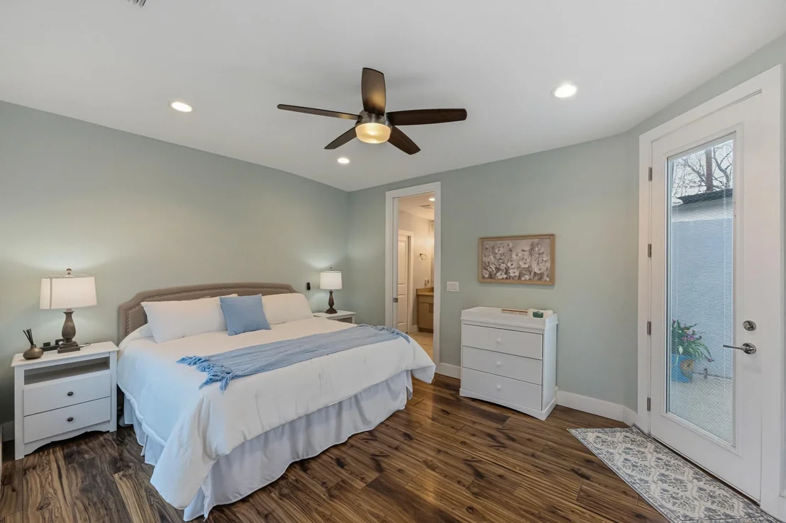Photo of Unit A at 1405 Camelot CIR