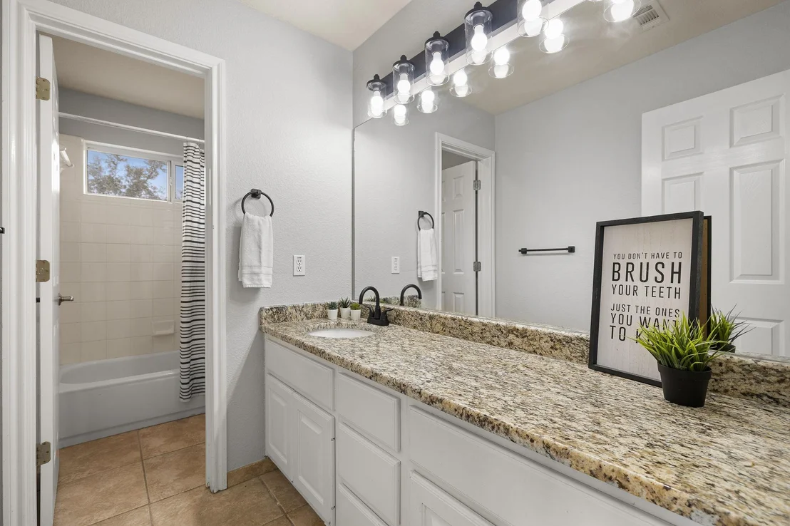 Photo of 3936 Lord Byron CIR